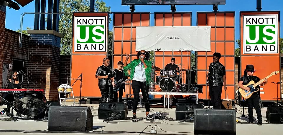 Knott US Band - Into The Blues